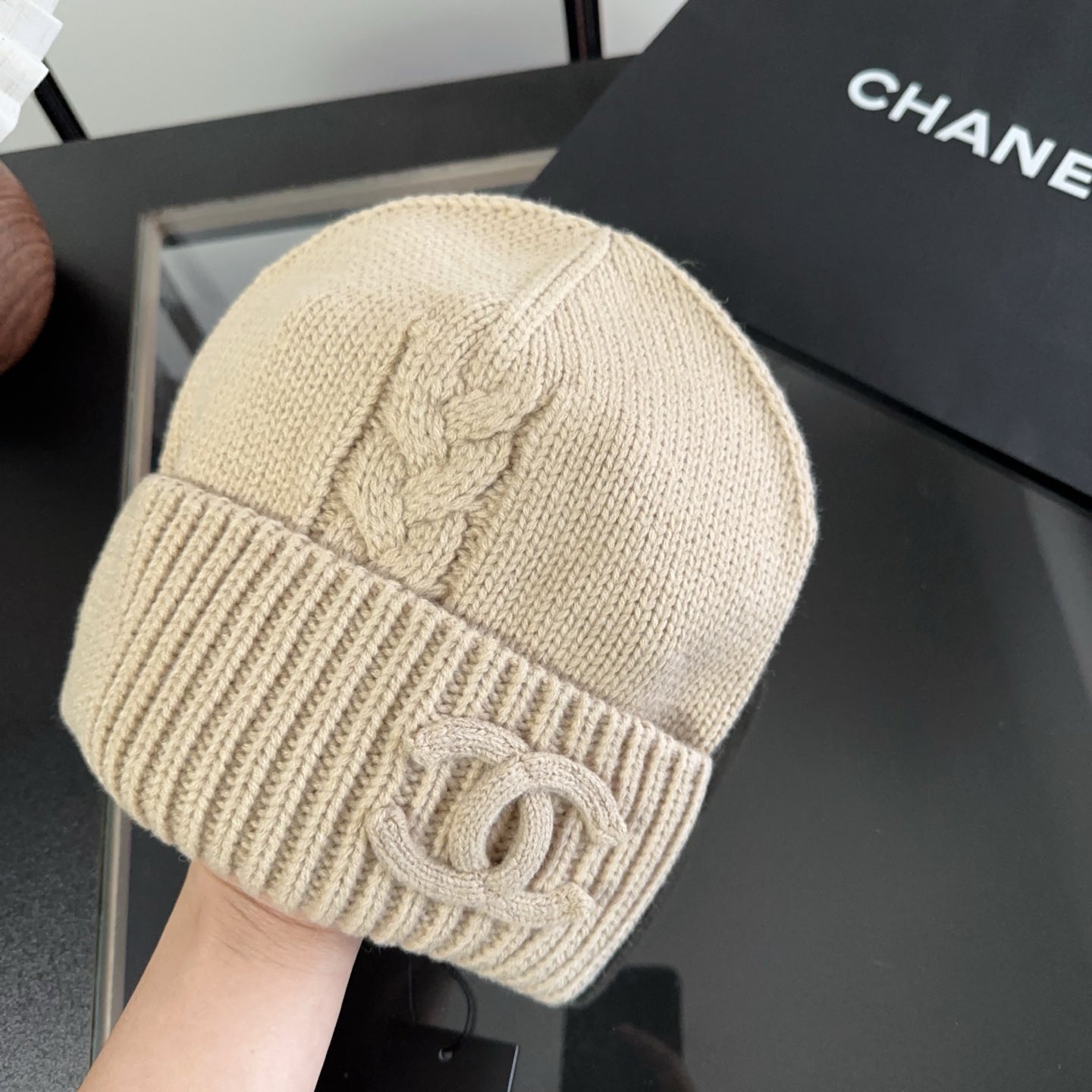 M1R86C22 Popular hats