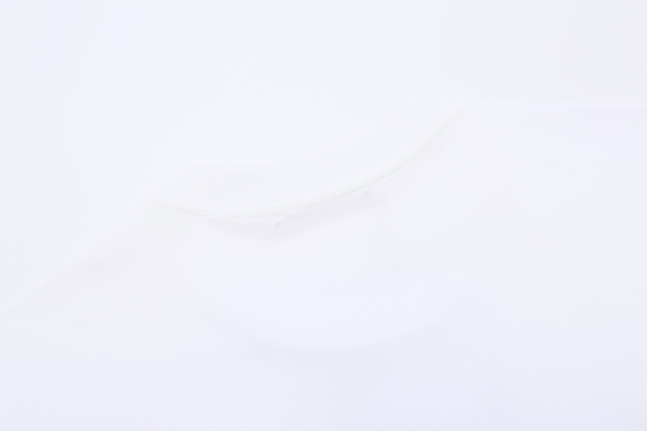 U1R45E195 Popular T-shirt
