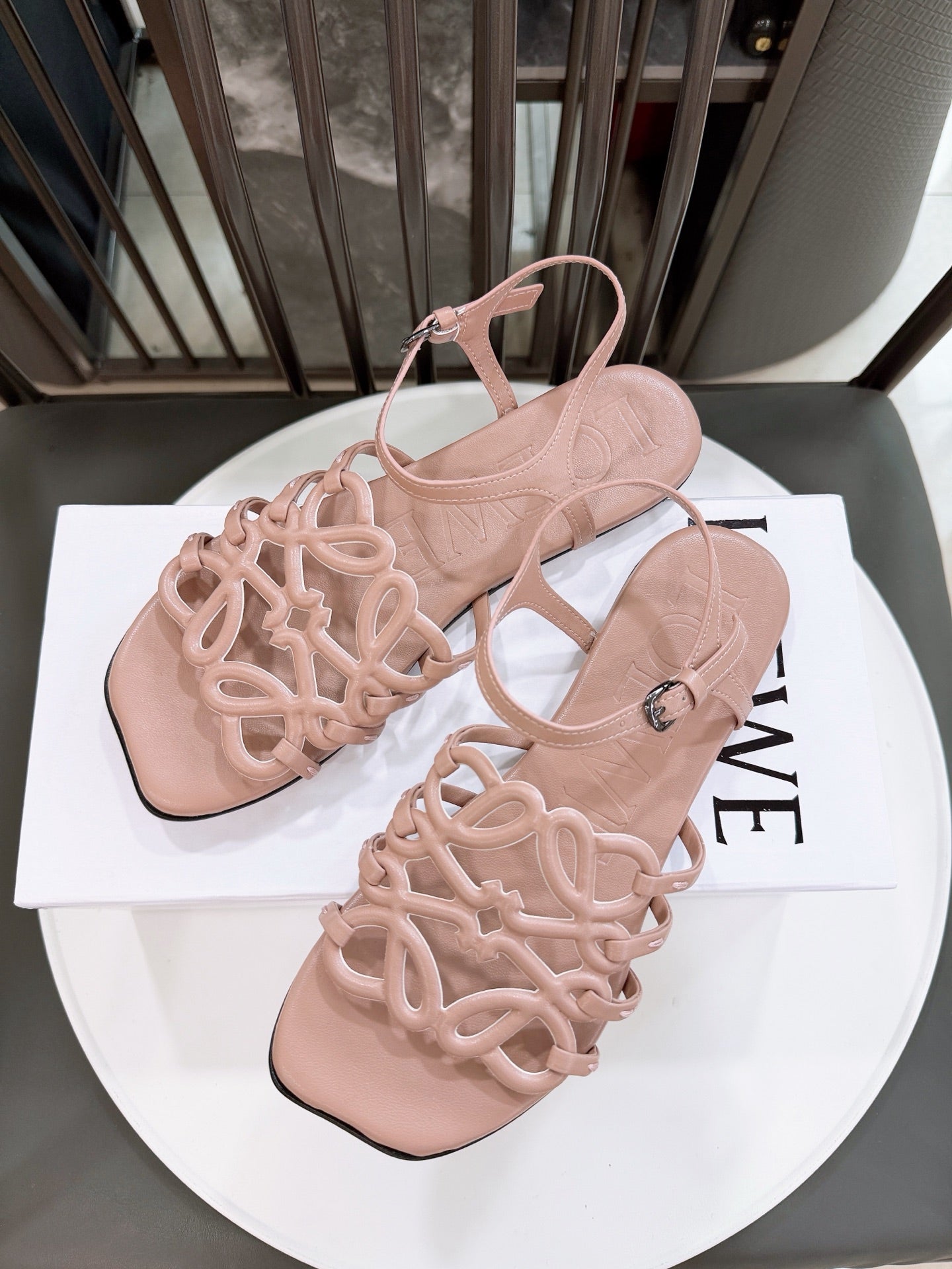 Z2R76A11 Popular high-quality  leather shoes