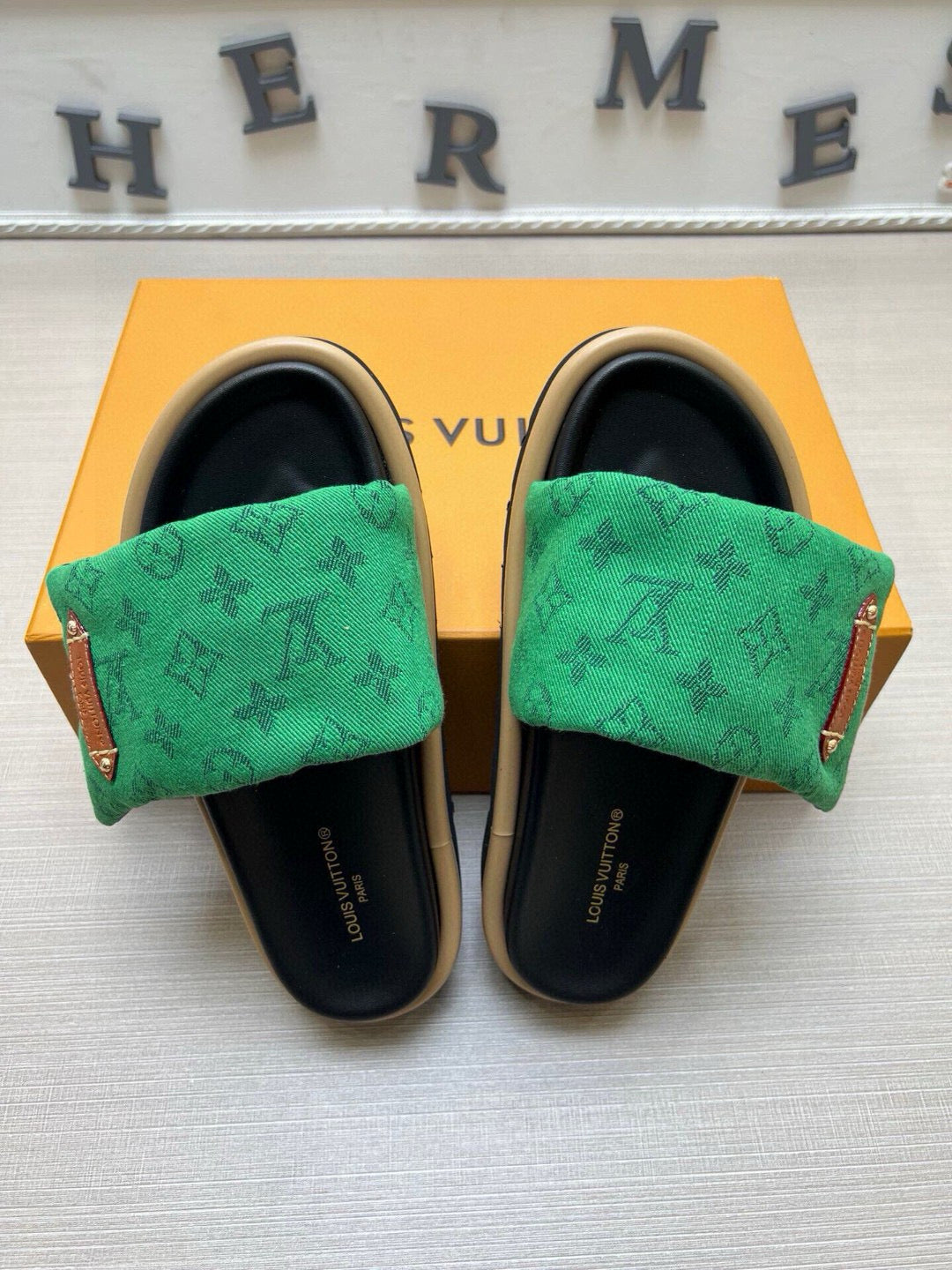 Z5QE8  Popular Slippers