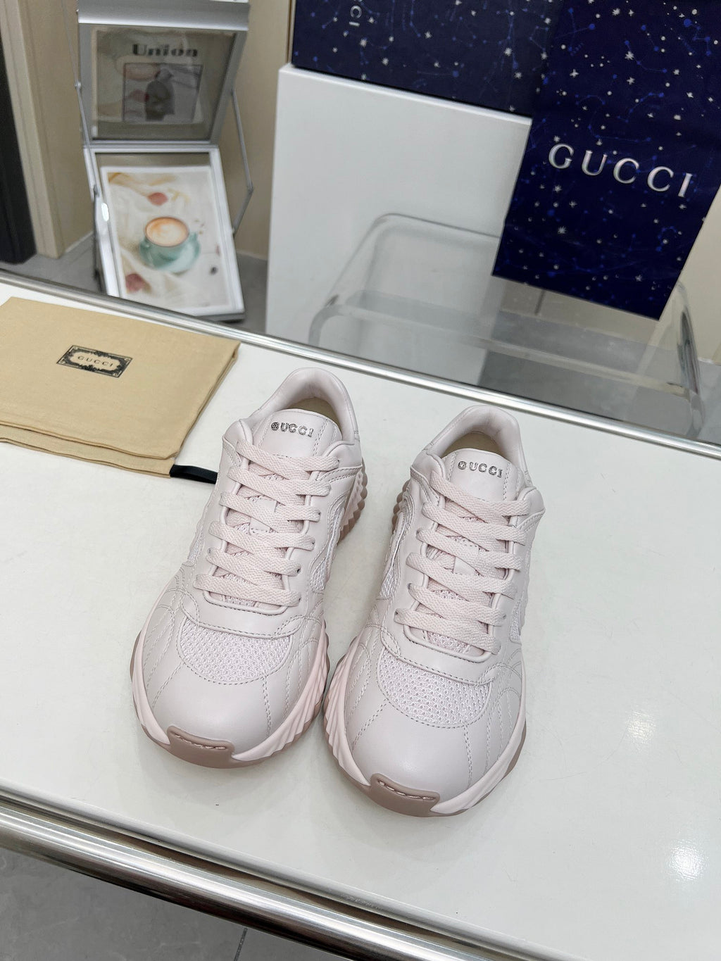 Z2Q95B172  Popular high-quality Shoes