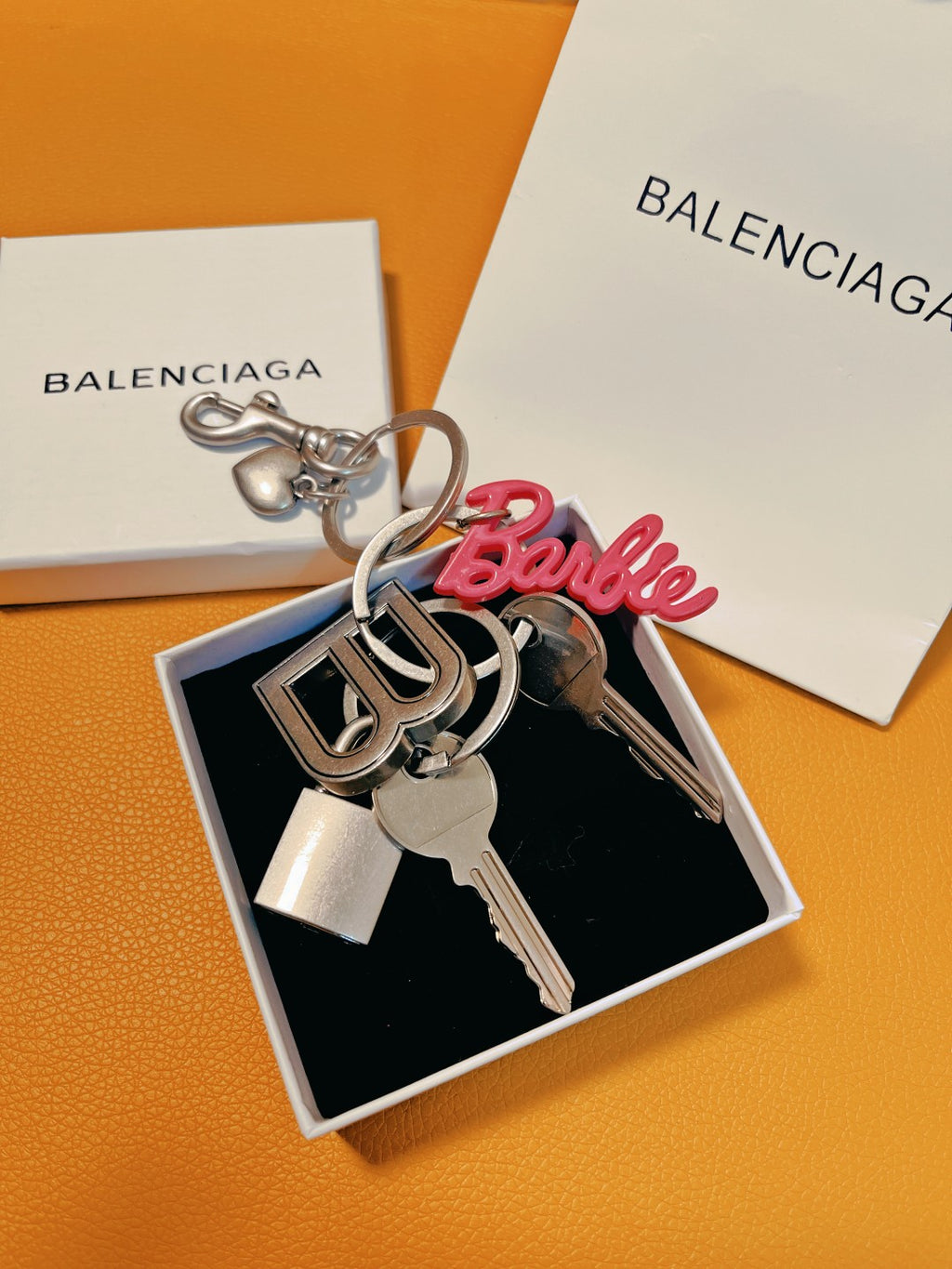 A1Z84J62  Popular Keychains