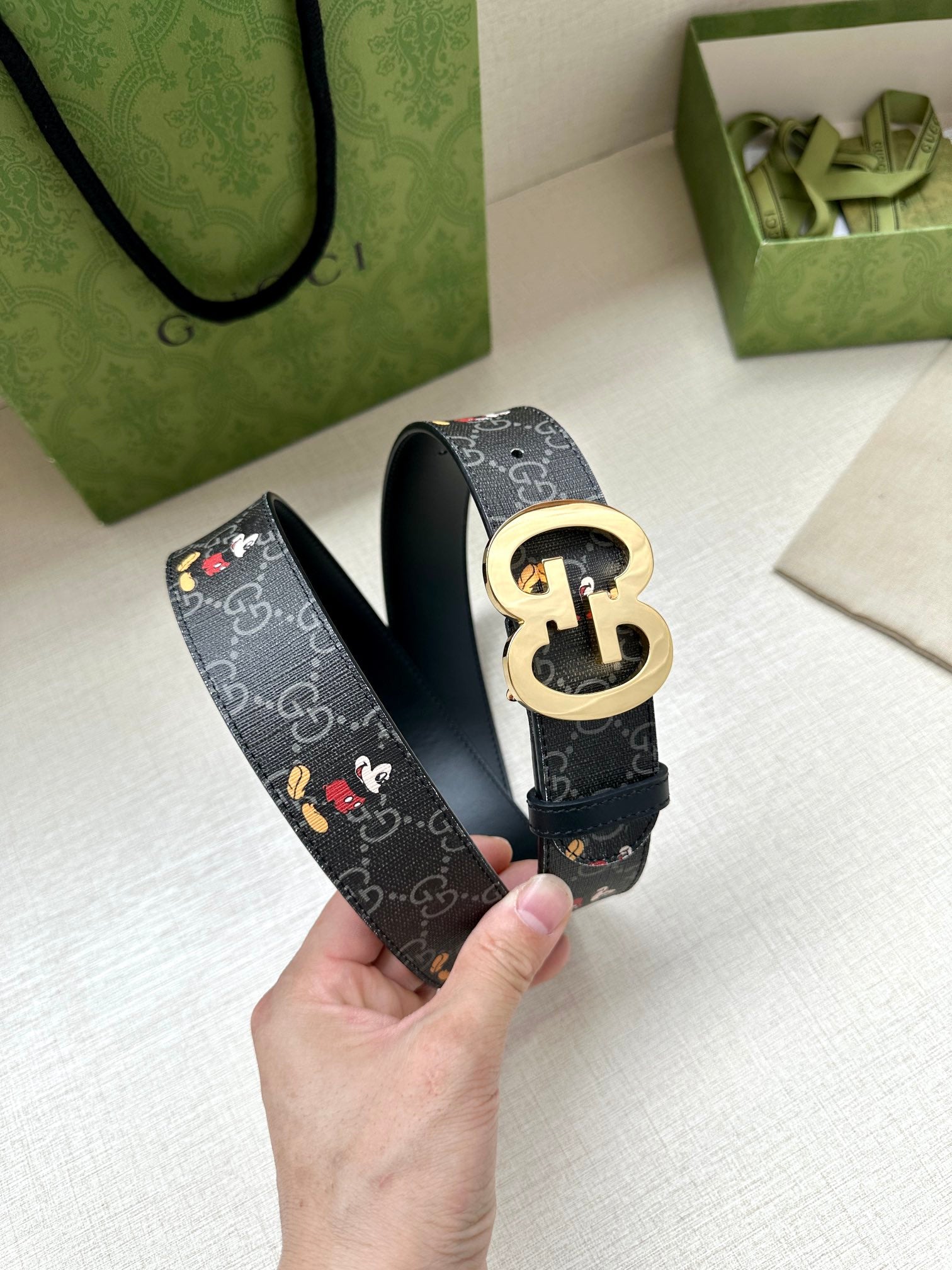 P1R55B229 Popular High quality belt With full package
