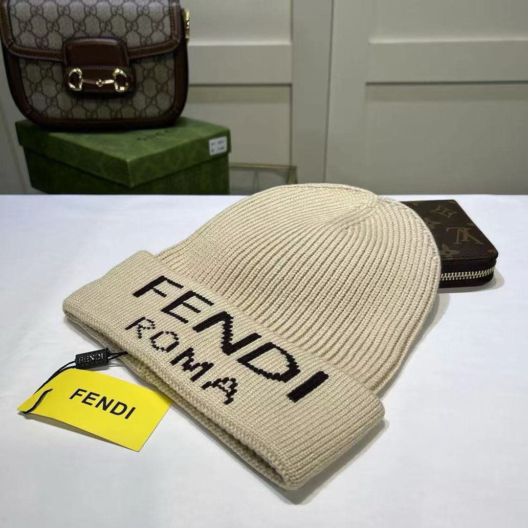 M1R86F47 Popular hats