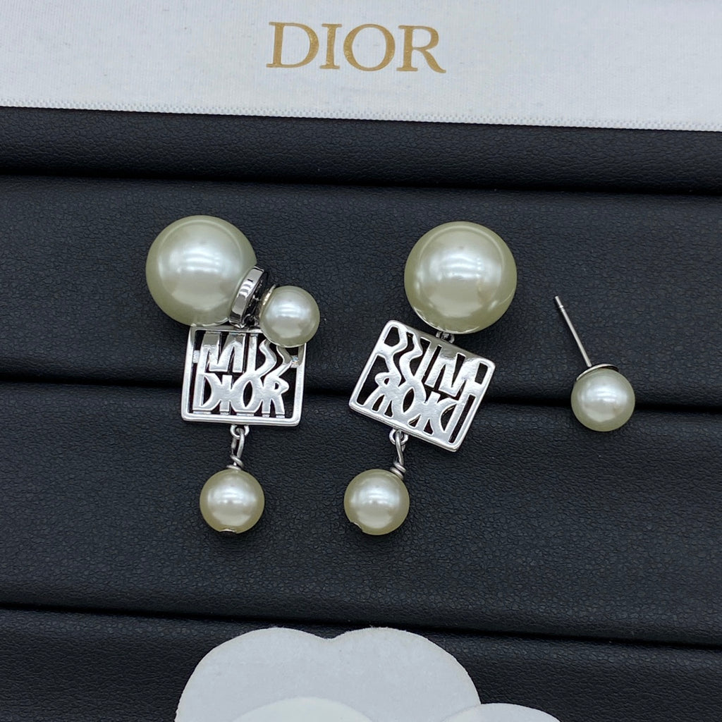 X1Z94D1068E Popular Earrings