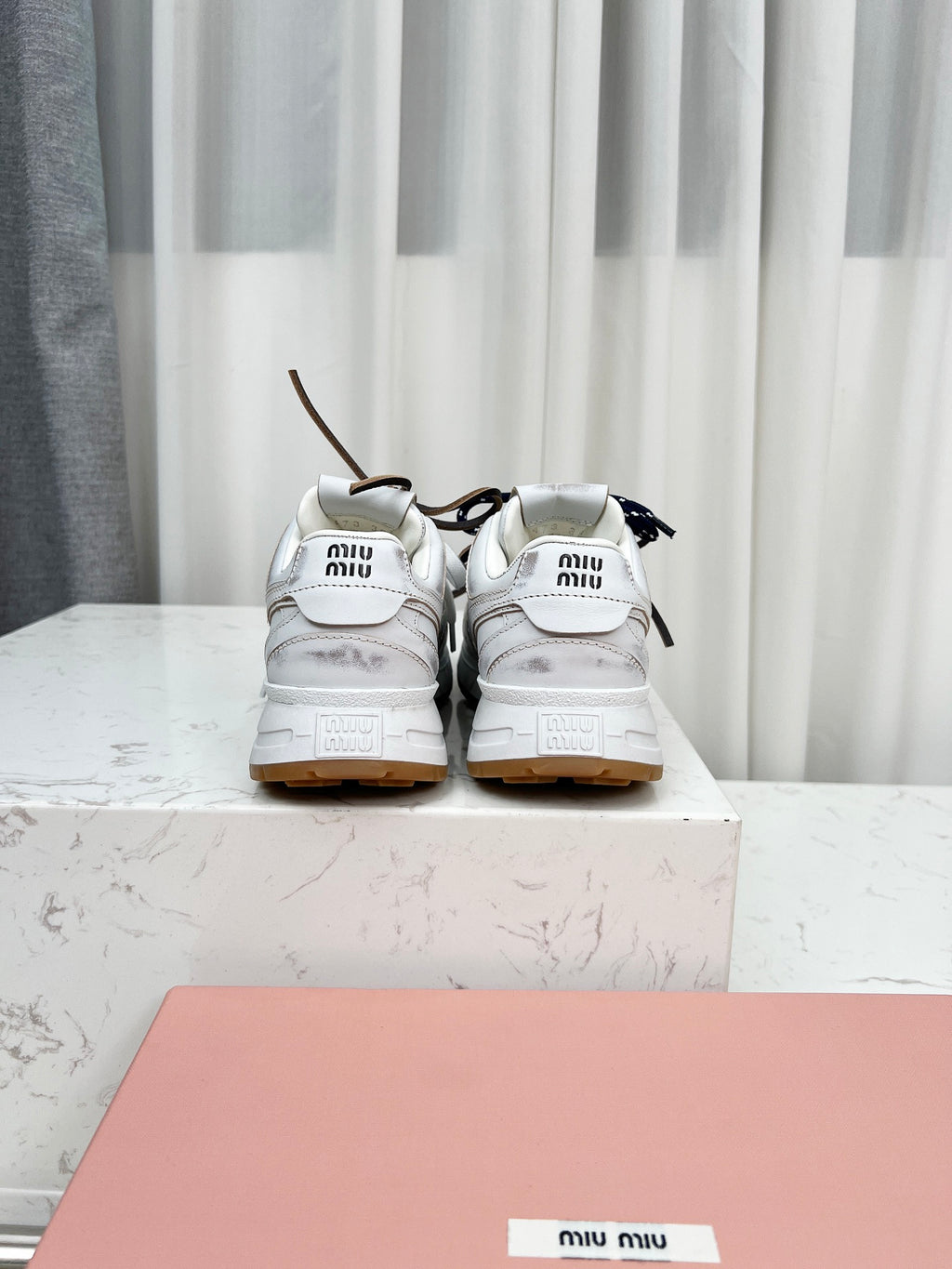Z2Z85A47  Popular high quality shoes