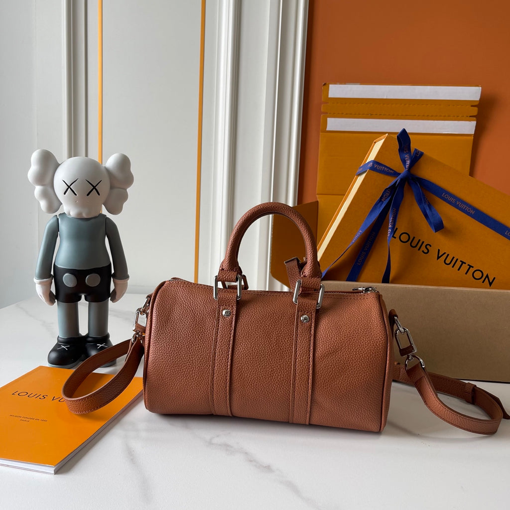 B1P46E31 Popular leather bag