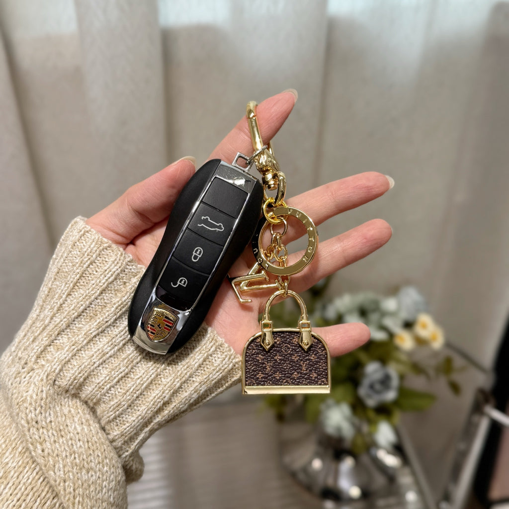 A1Z105E45 Popular bag 's charms accessories