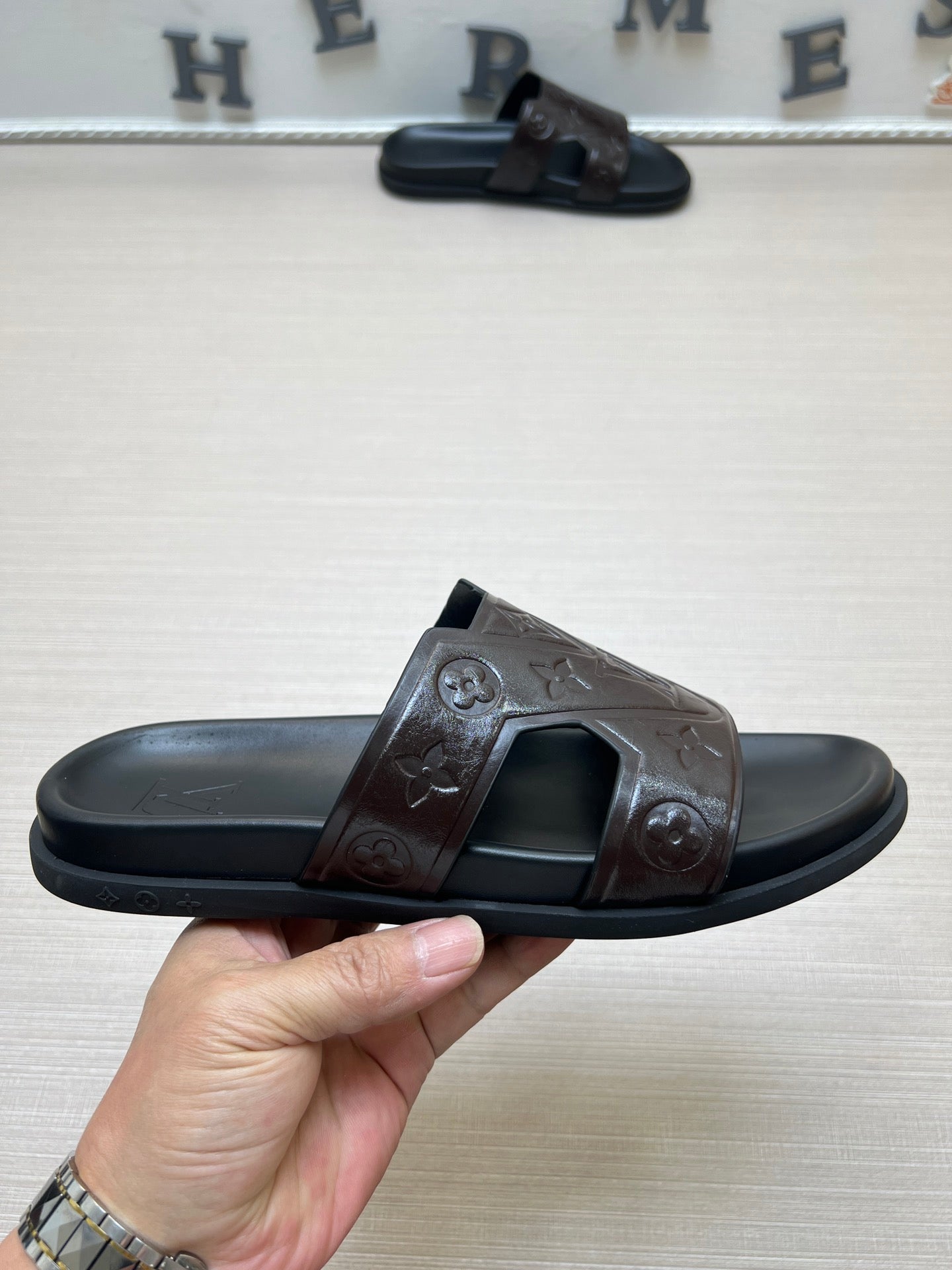 Z5ZE67 Popular slippers