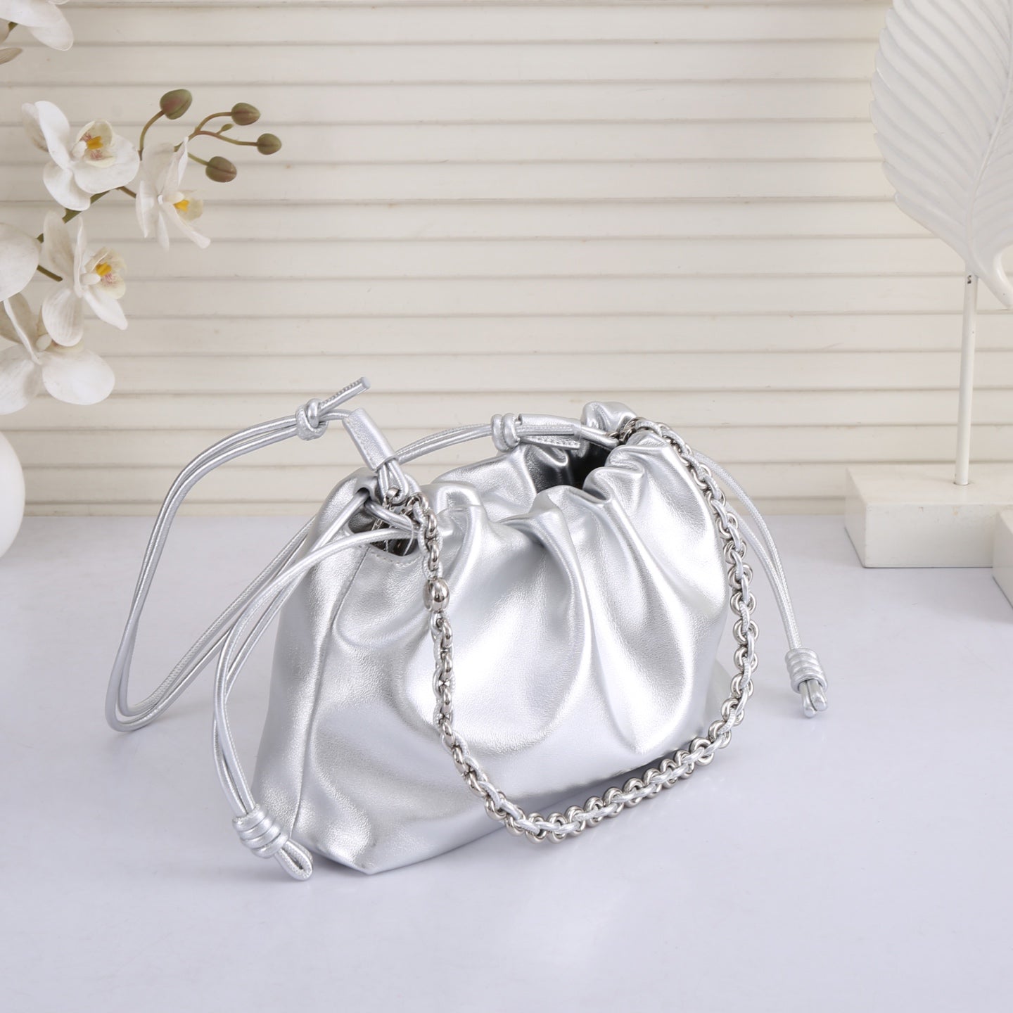 B1R66A9 Popular leather bag