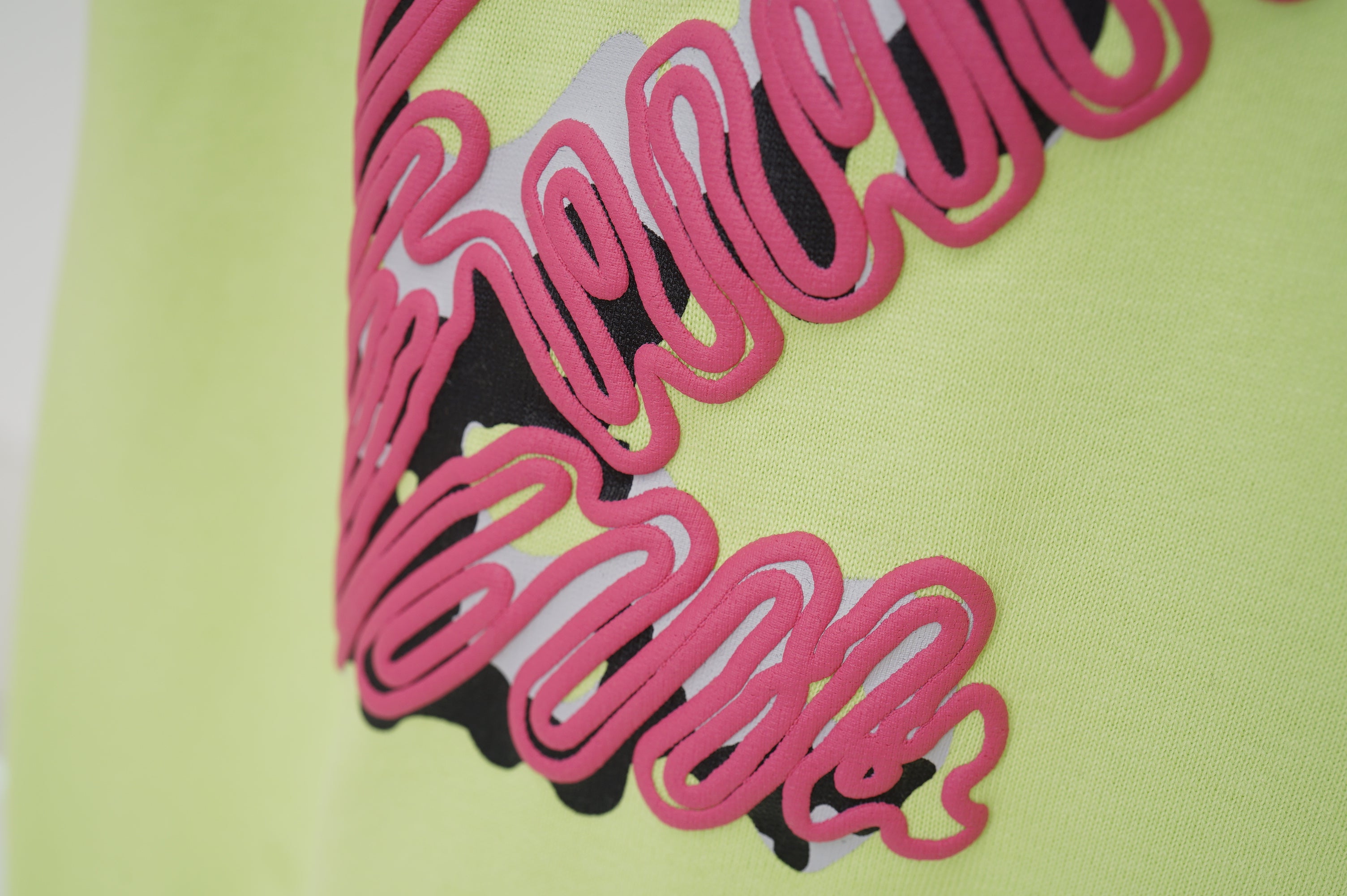 U1N65A20 Popular T-shirt