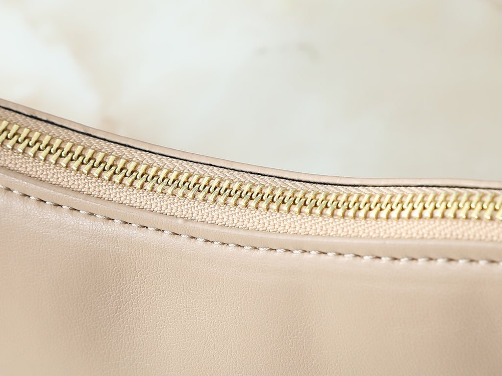 B1R15E23 Popular  leather bag