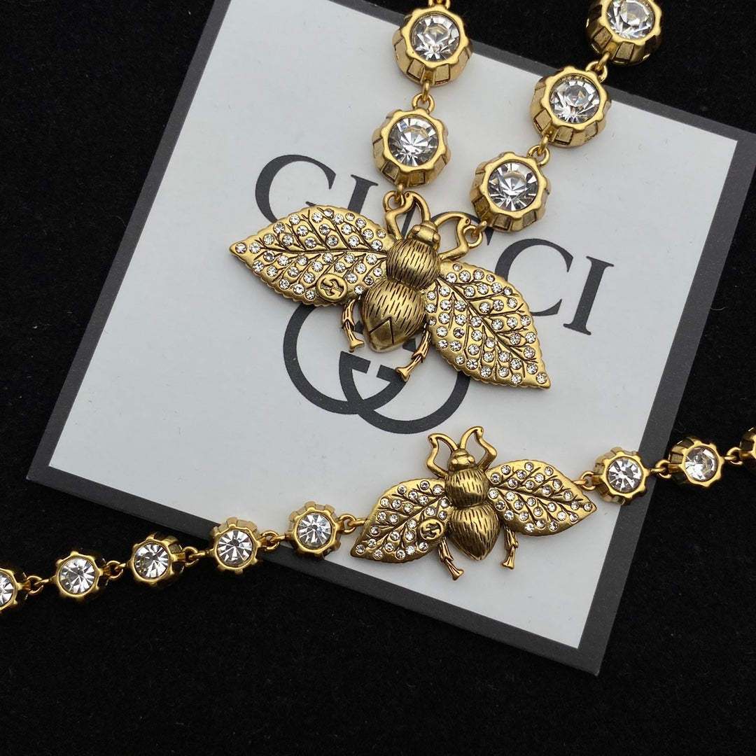 X1Q85B44X Popular Necklace. Earrings.Bracelet