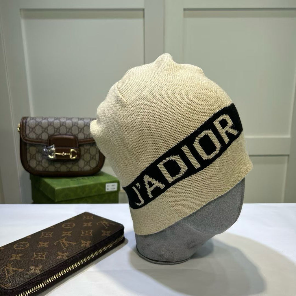 M1R86D100  Popular hats