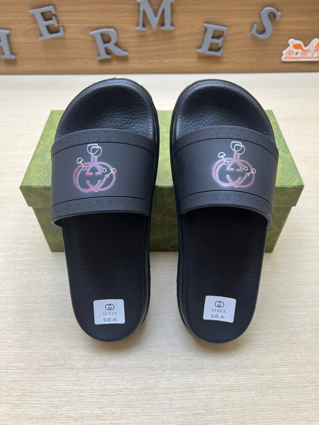 Z5R66B25 Popular Slippers