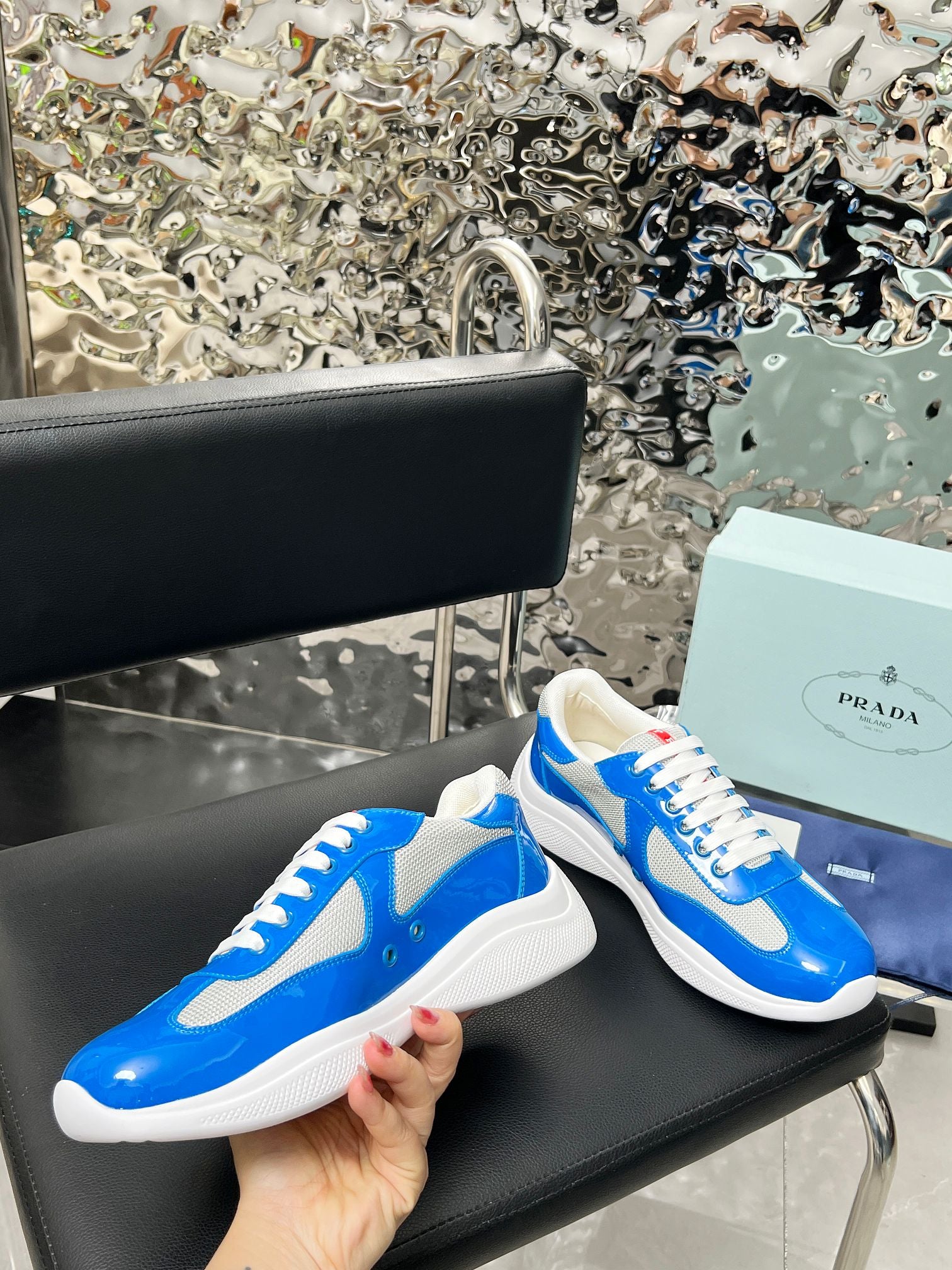 Z2P76P03 Popular high-quality leather Shoes
