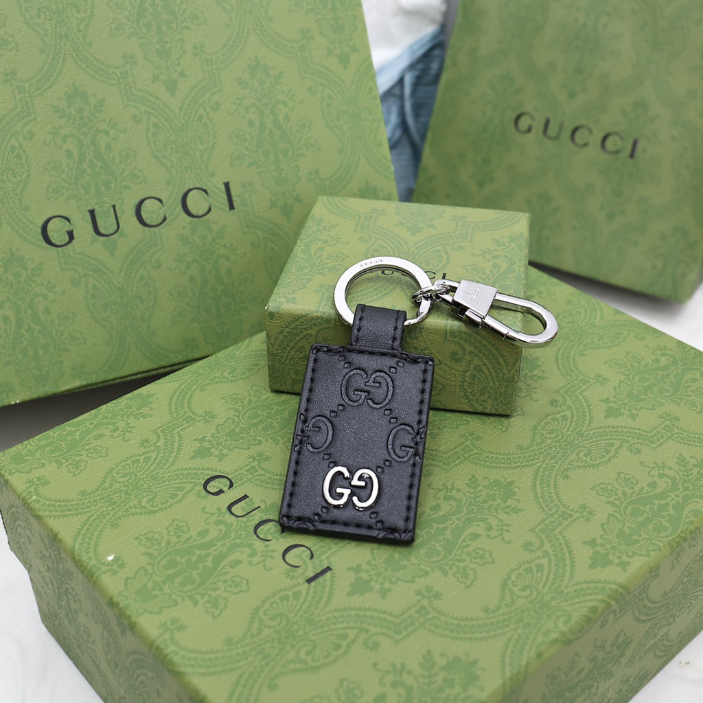 A1Z105B102 Popular bag 's charms accessories
