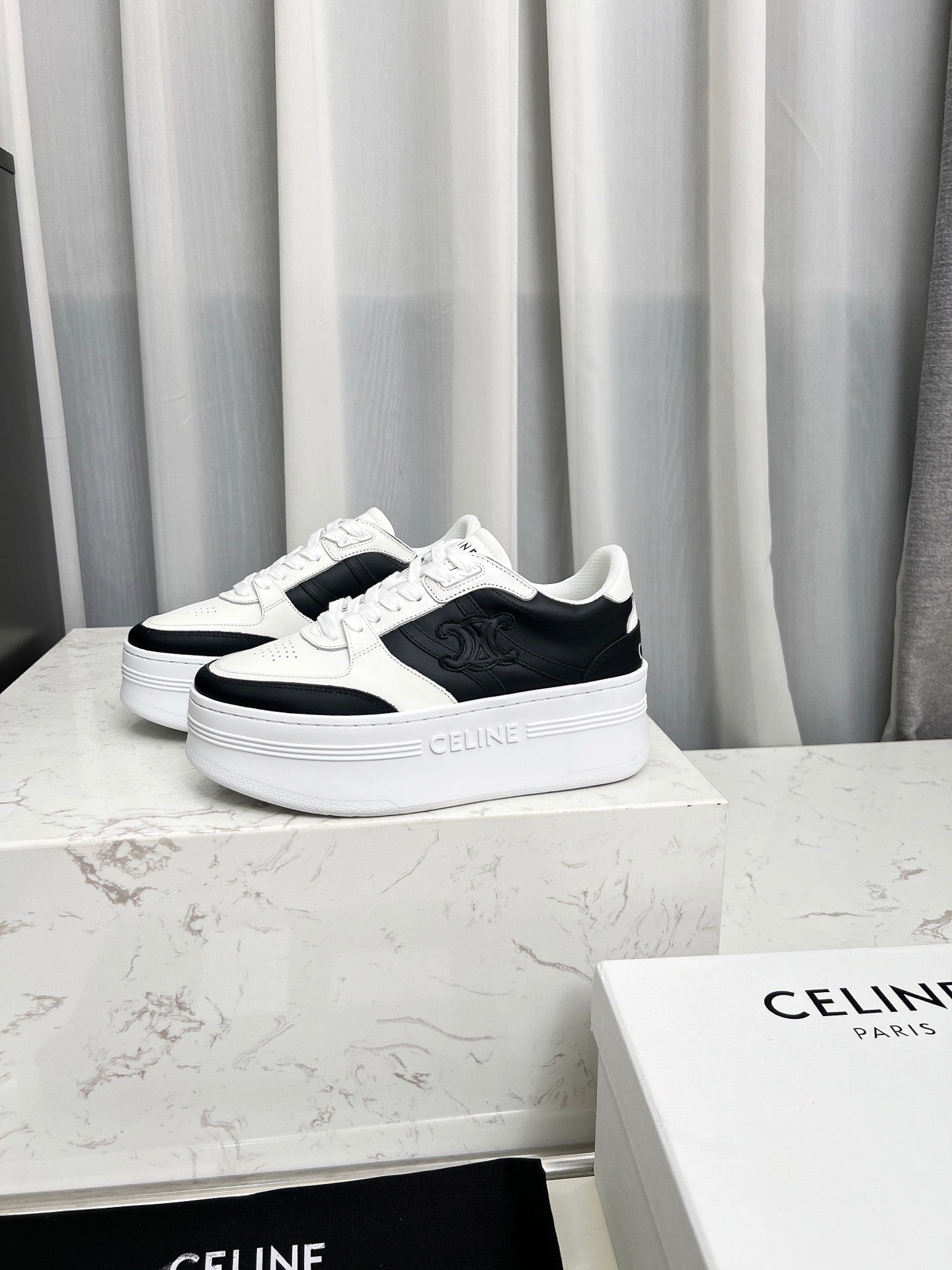 Z2Q105N272 Popular high-quality Shoes