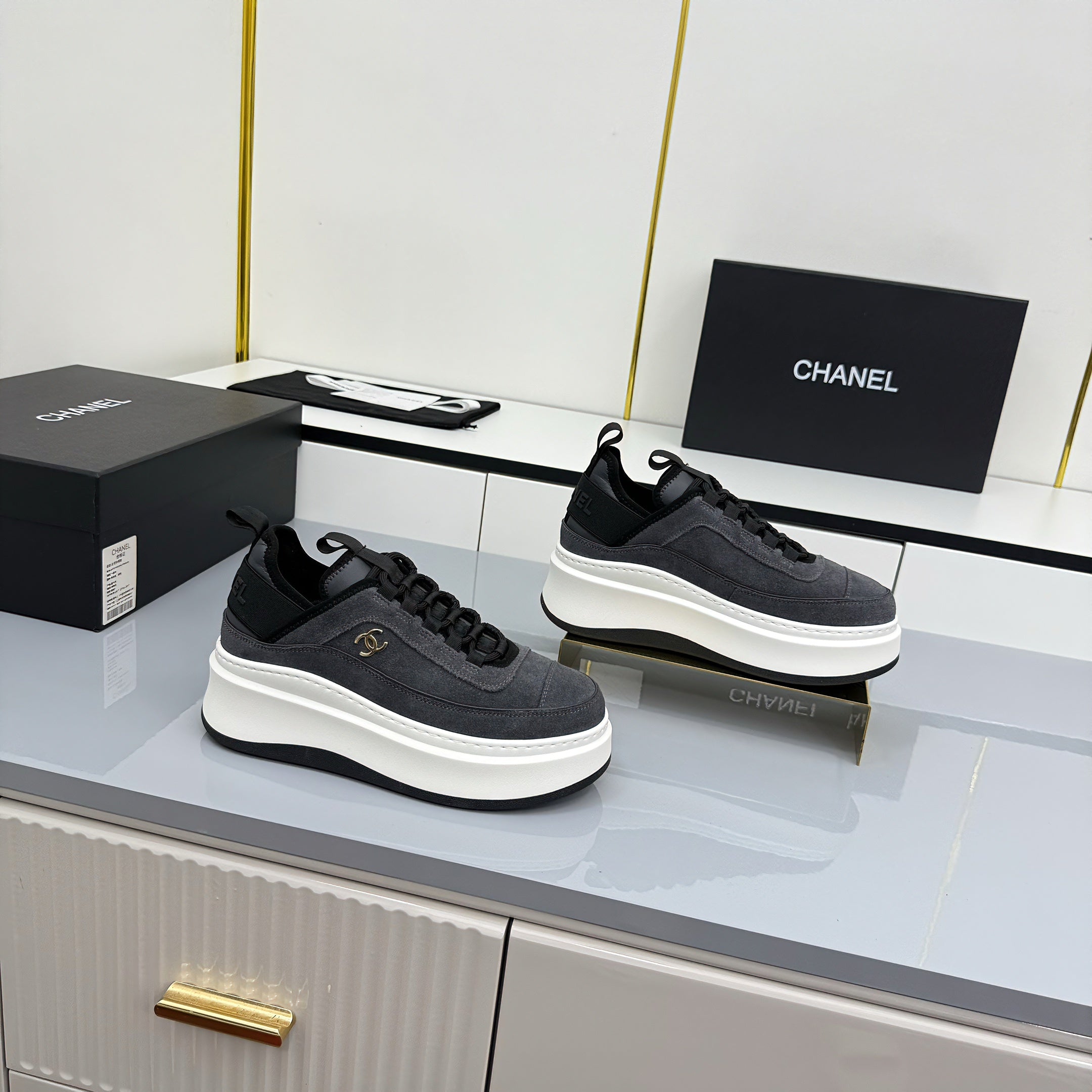 Z2Q105C392 Popular high-quality Shoes