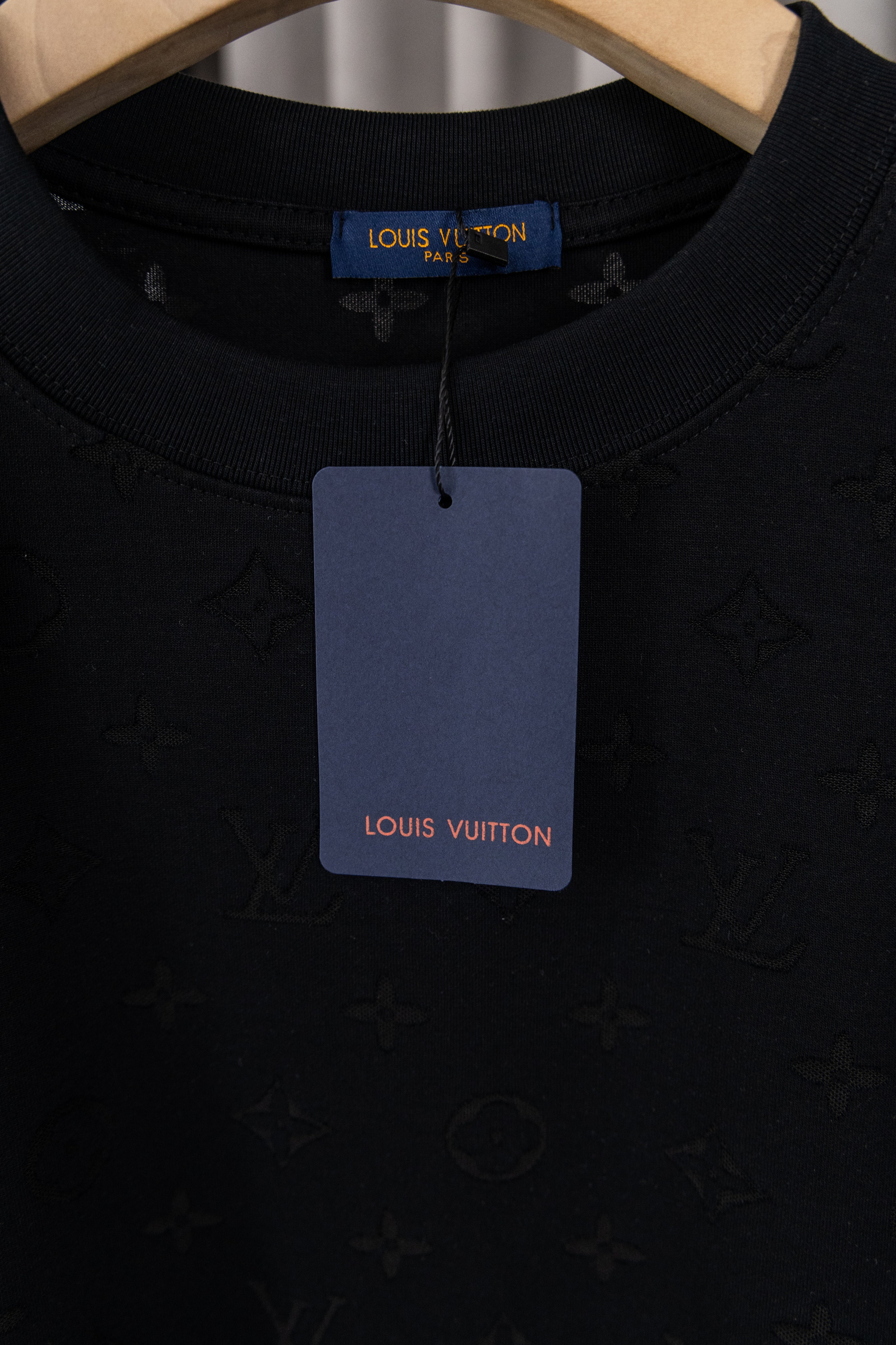 U1P36E132 Popular T-shirts