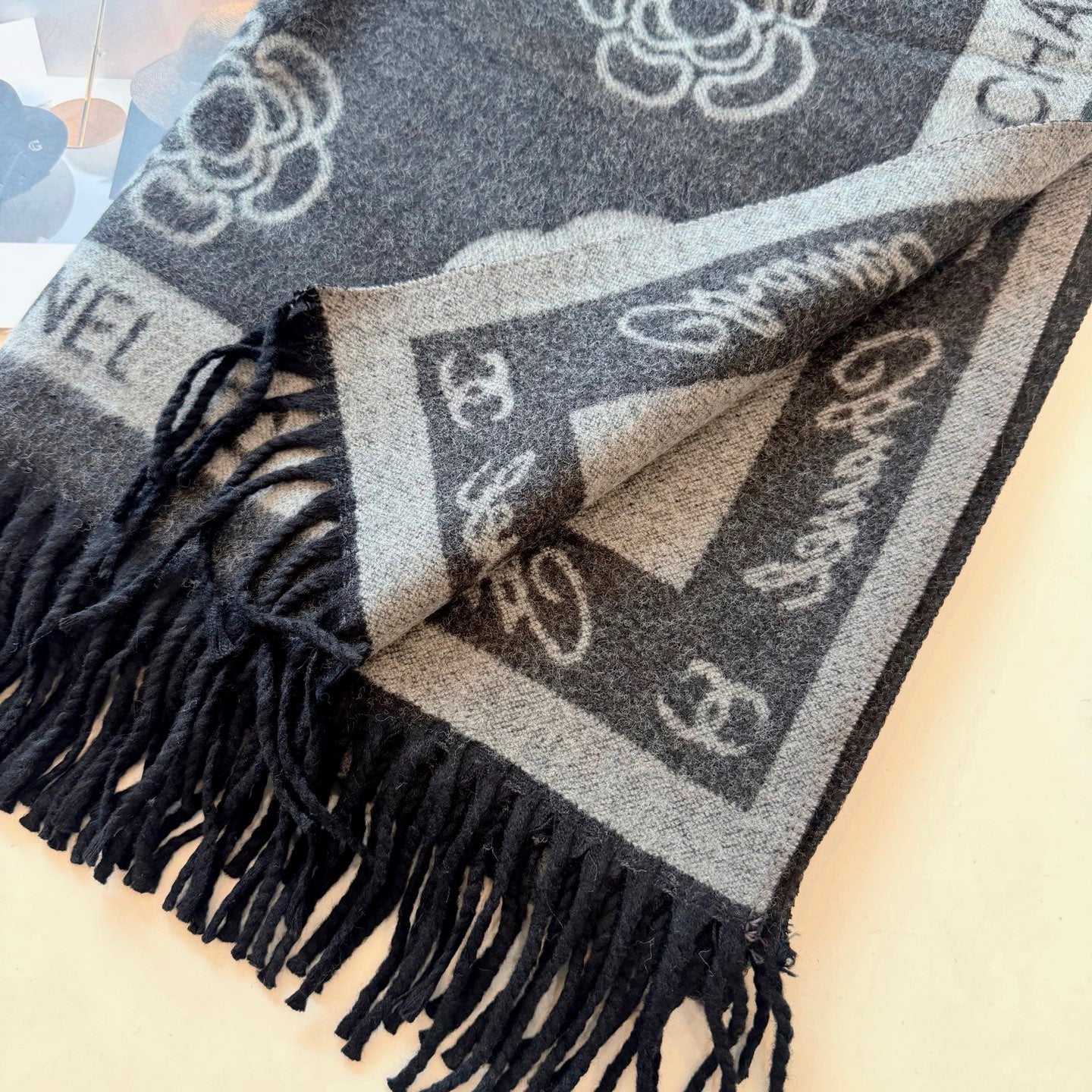 W1R86C21 Popular Winter Scarves