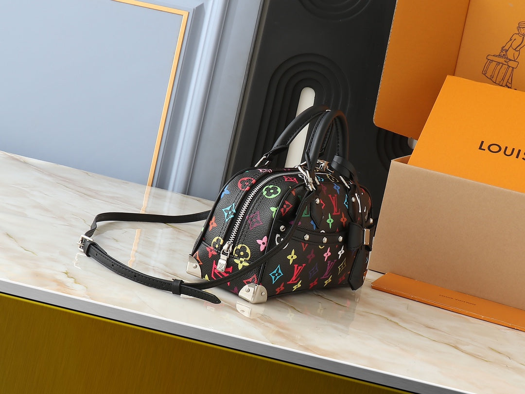 B12W15E4 Popular leather bag