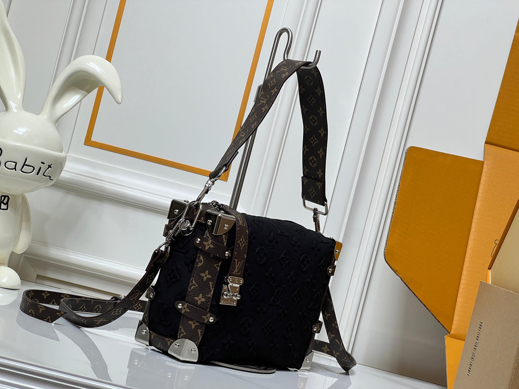 B1R115E157 Popular bag
