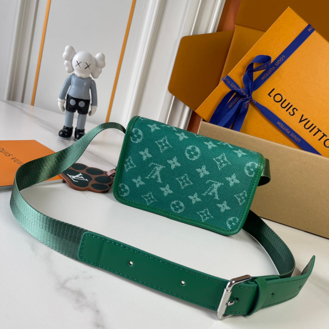 B1R115E159 Popular bag