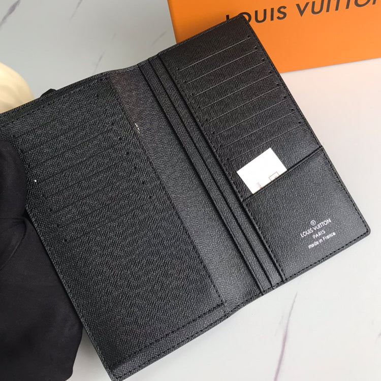 B1X31E2 Popular leather wallets
