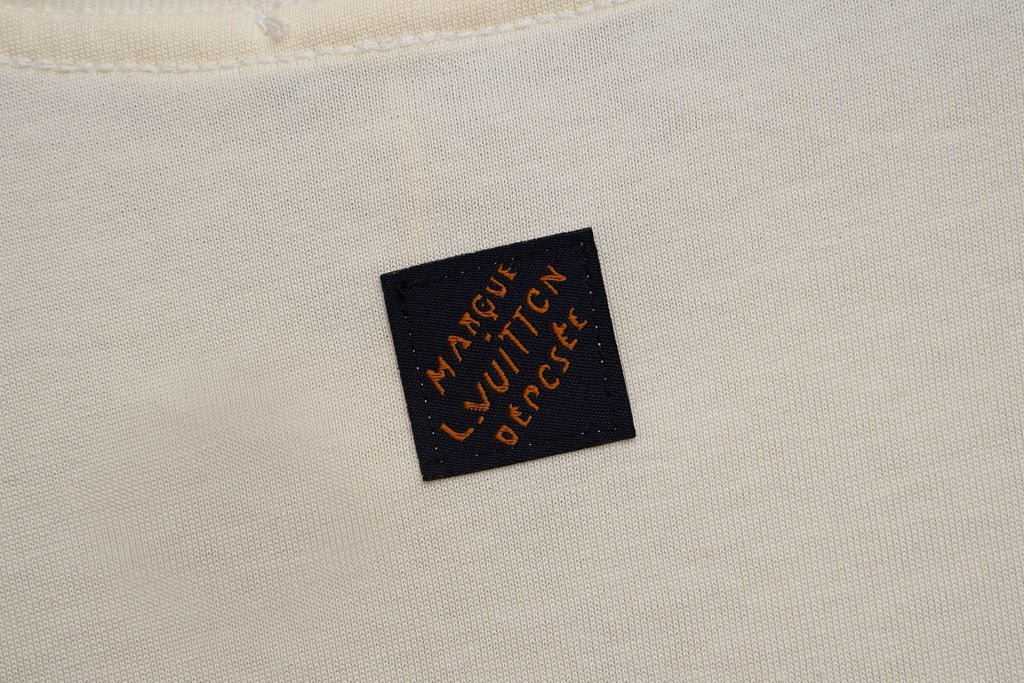 U1R76E19 Popular T-shirts