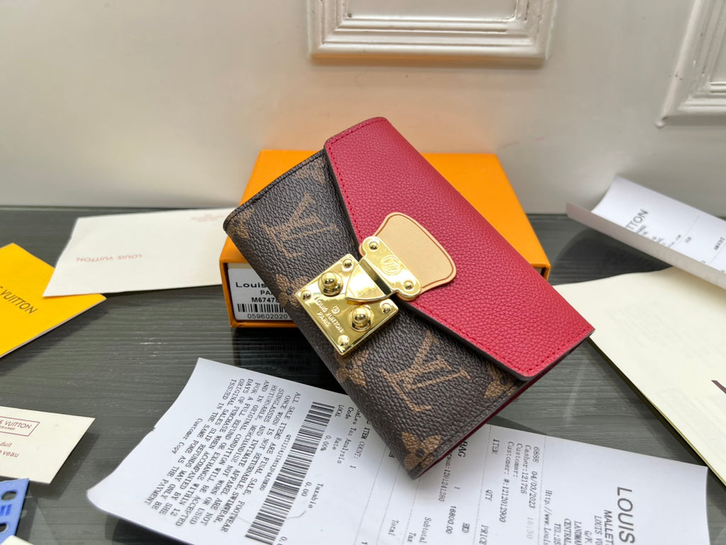 B1N55E43 Popular  leather wallets