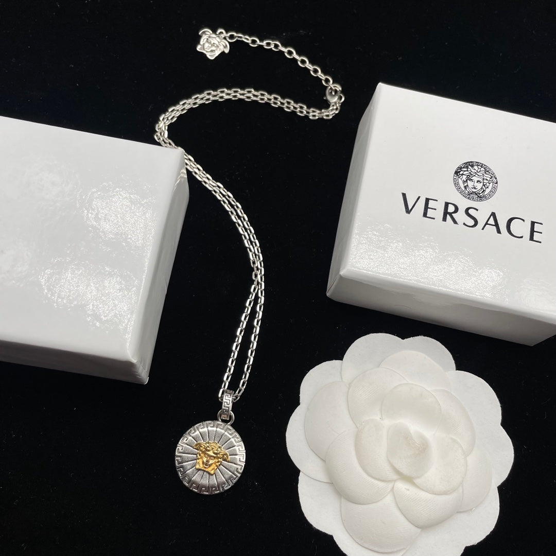 X1Q85V379X  Popular Necklaces