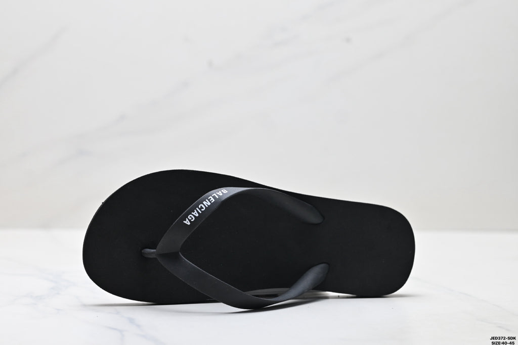 Z4R85J30  Popular shoes
