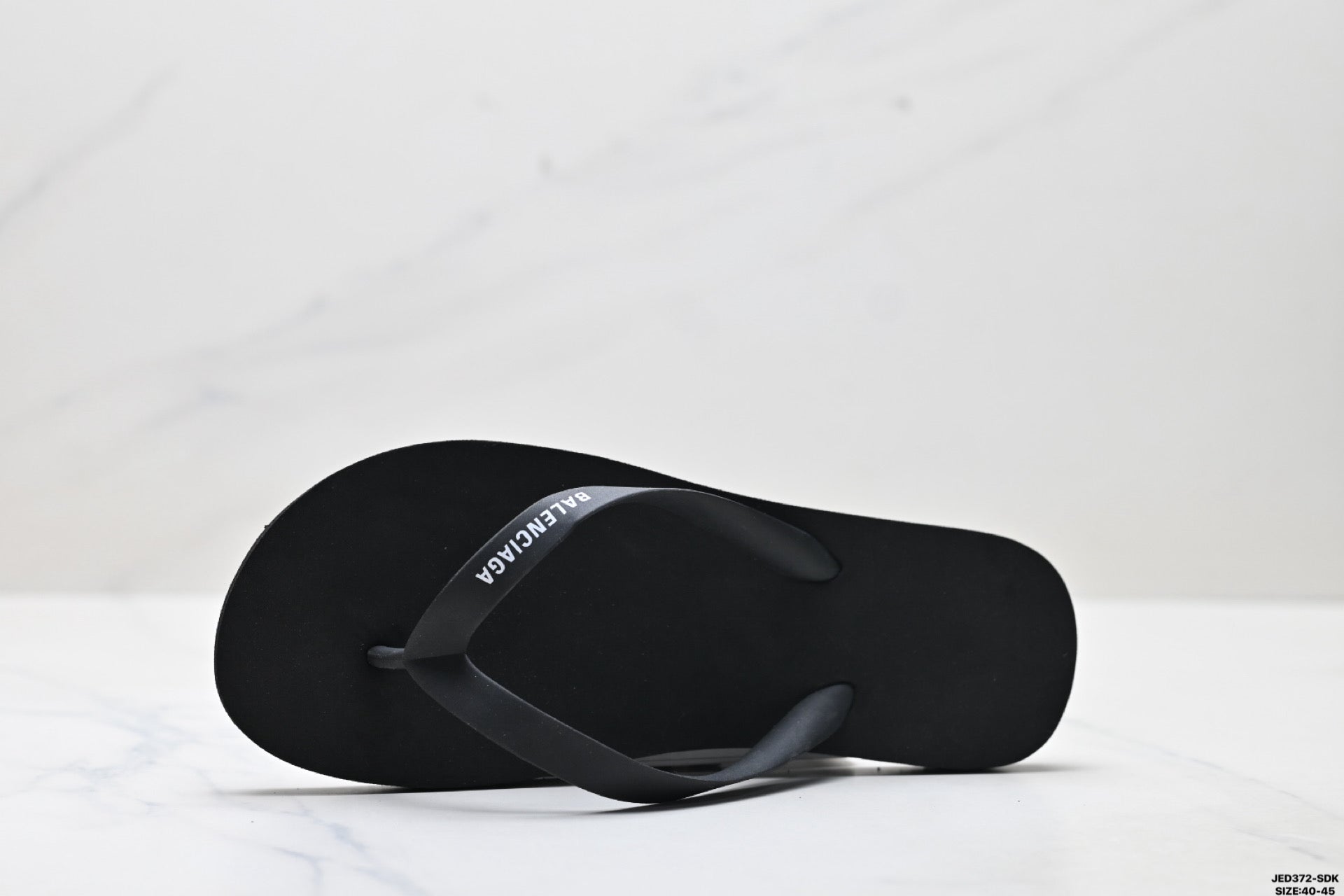 Z4R85J30  Popular shoes