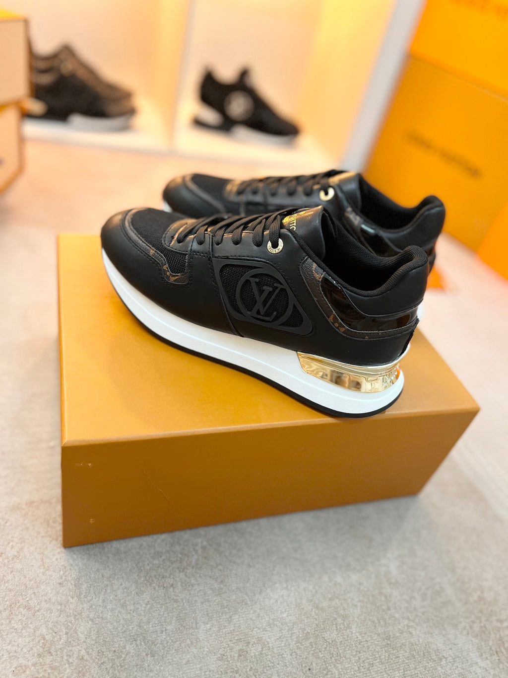 Z2P36E58 Popular high-quality leather Shoes