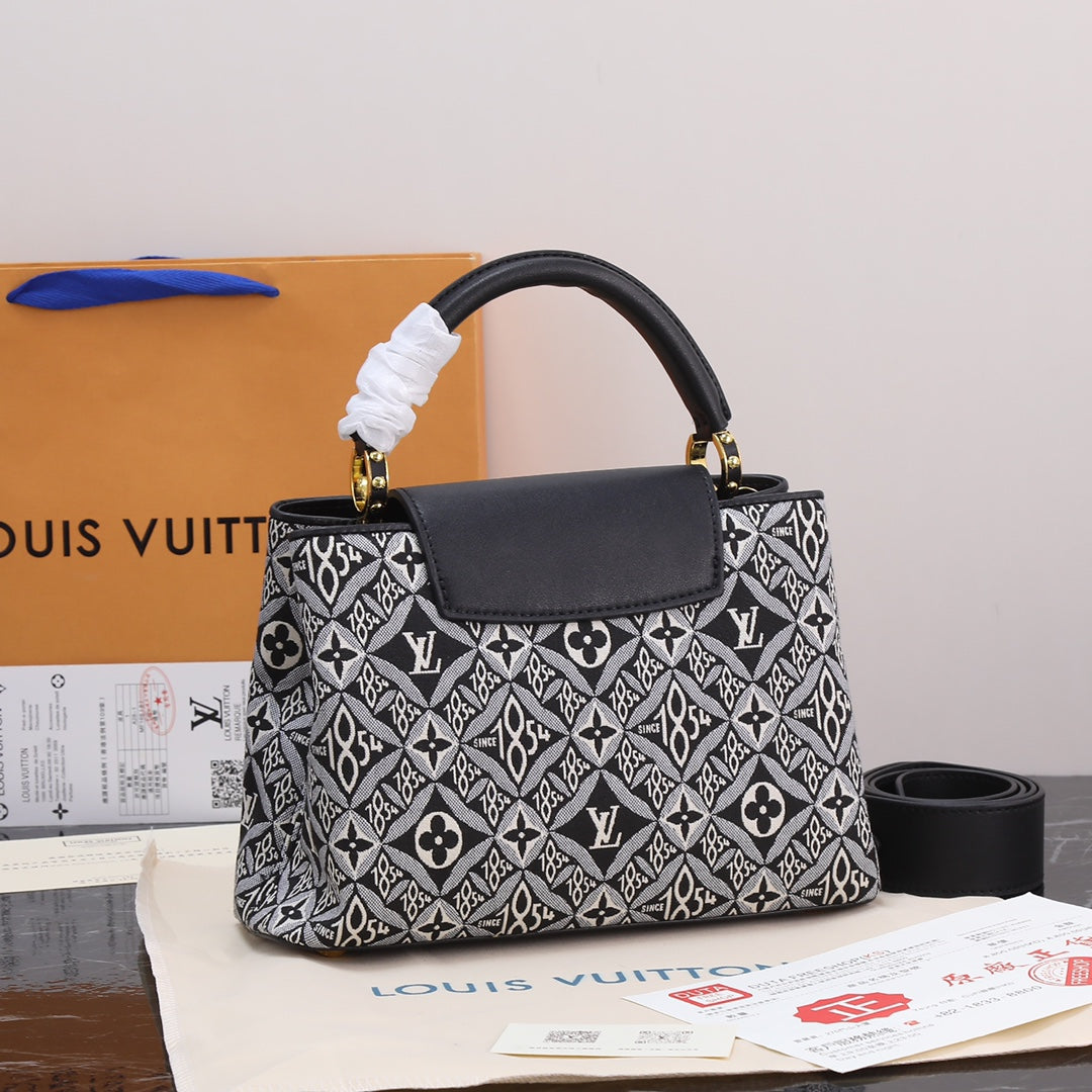 B1X54E441 Popular  leather bag
