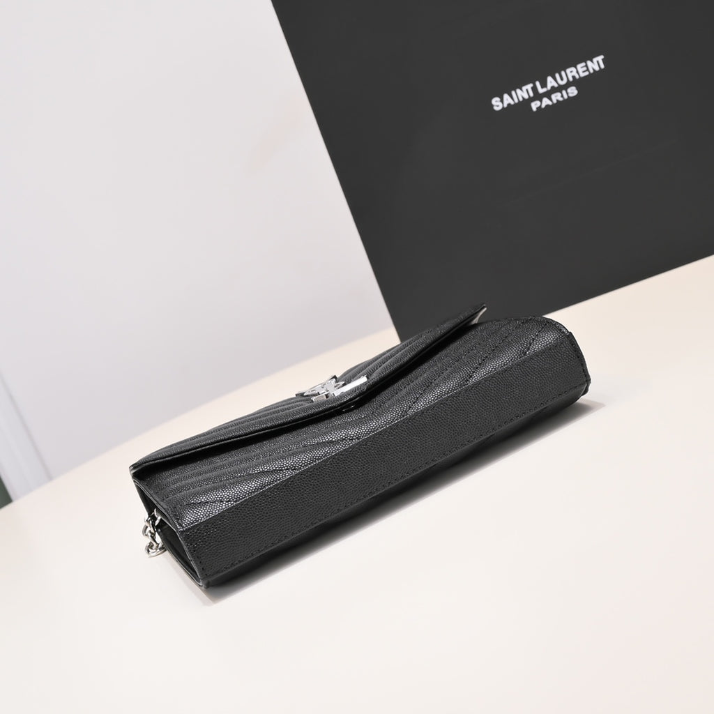 B1R56SL19 Popular leather bag