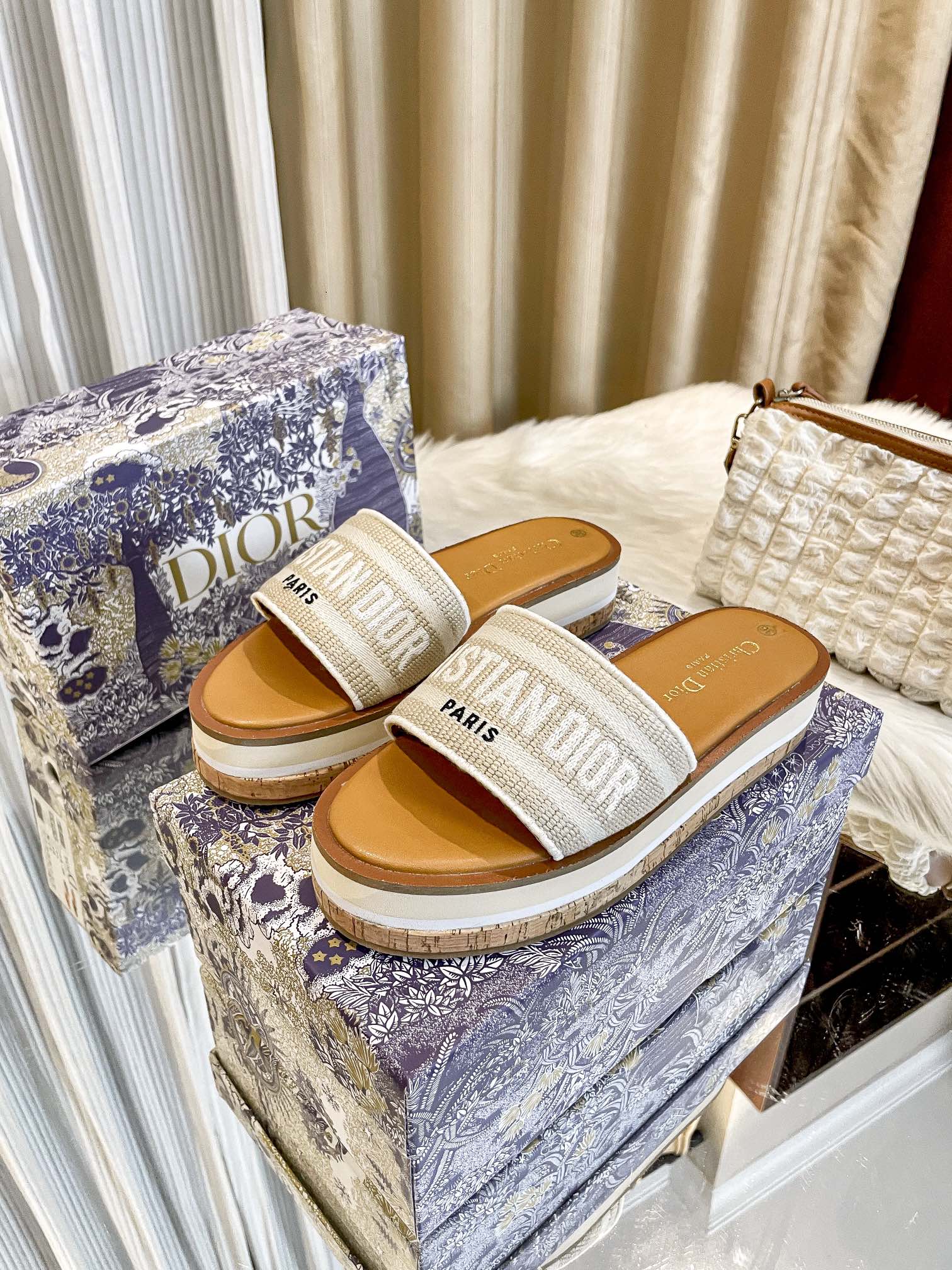 Z1LD22 Popular slippers