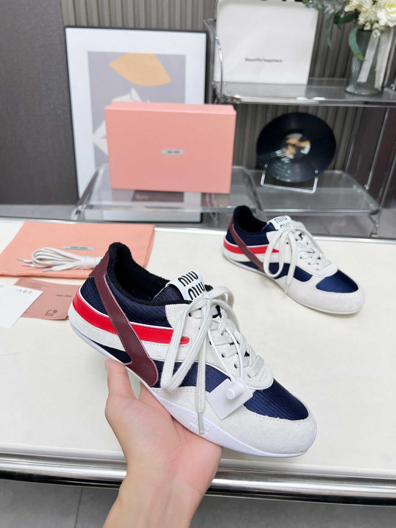 Z2Q105A247 Popular high-quality Shoes