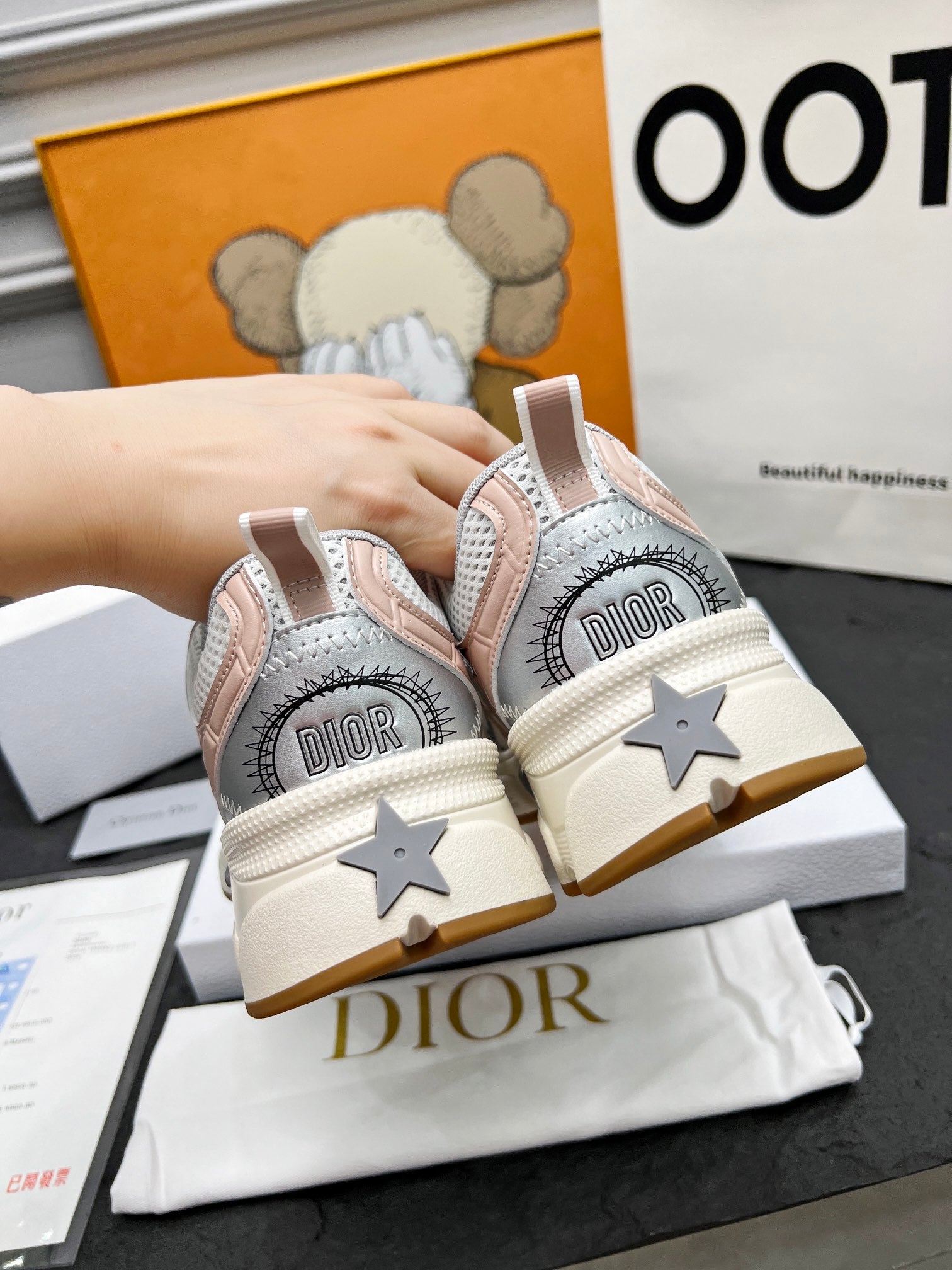 Z2Q105D311 Popular high-quality Shoes