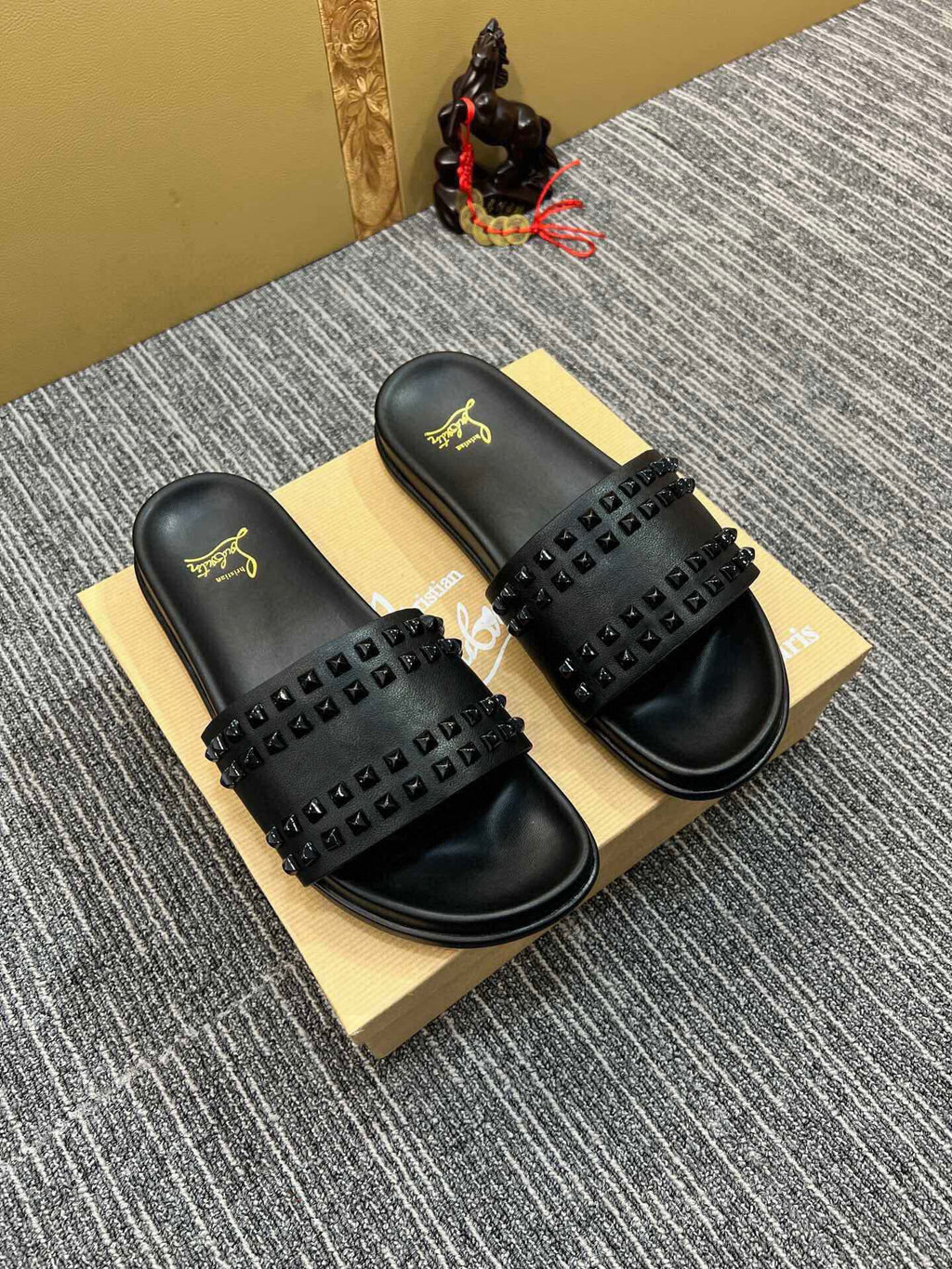 Z5ZA126 Popular slippers