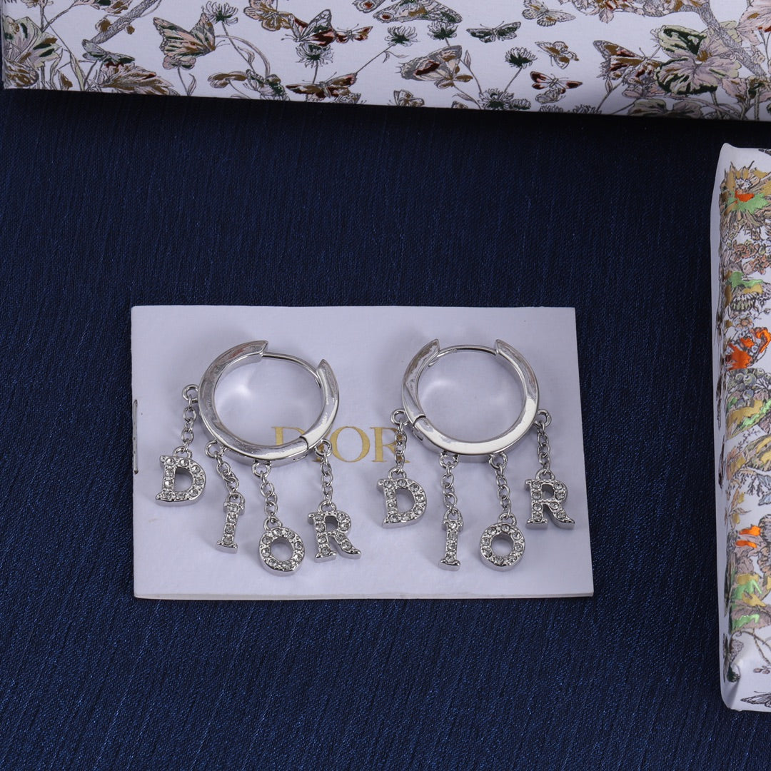 X1Z64D585E Popular  Earrings