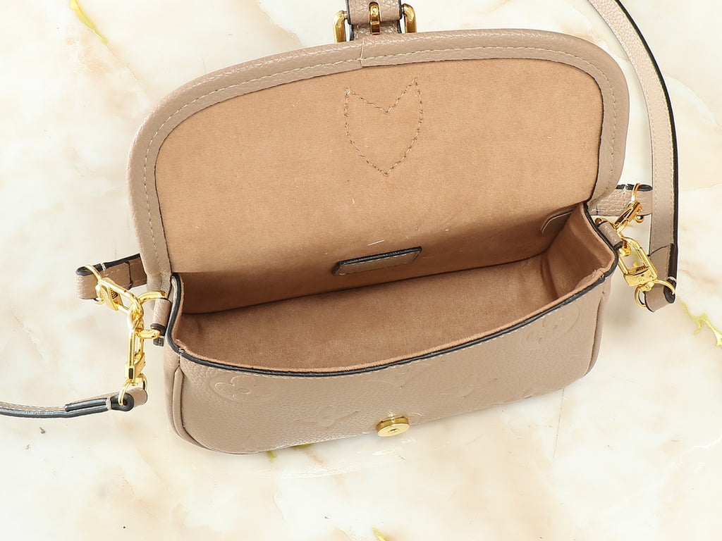 B1X45E3 Popular   leather bag