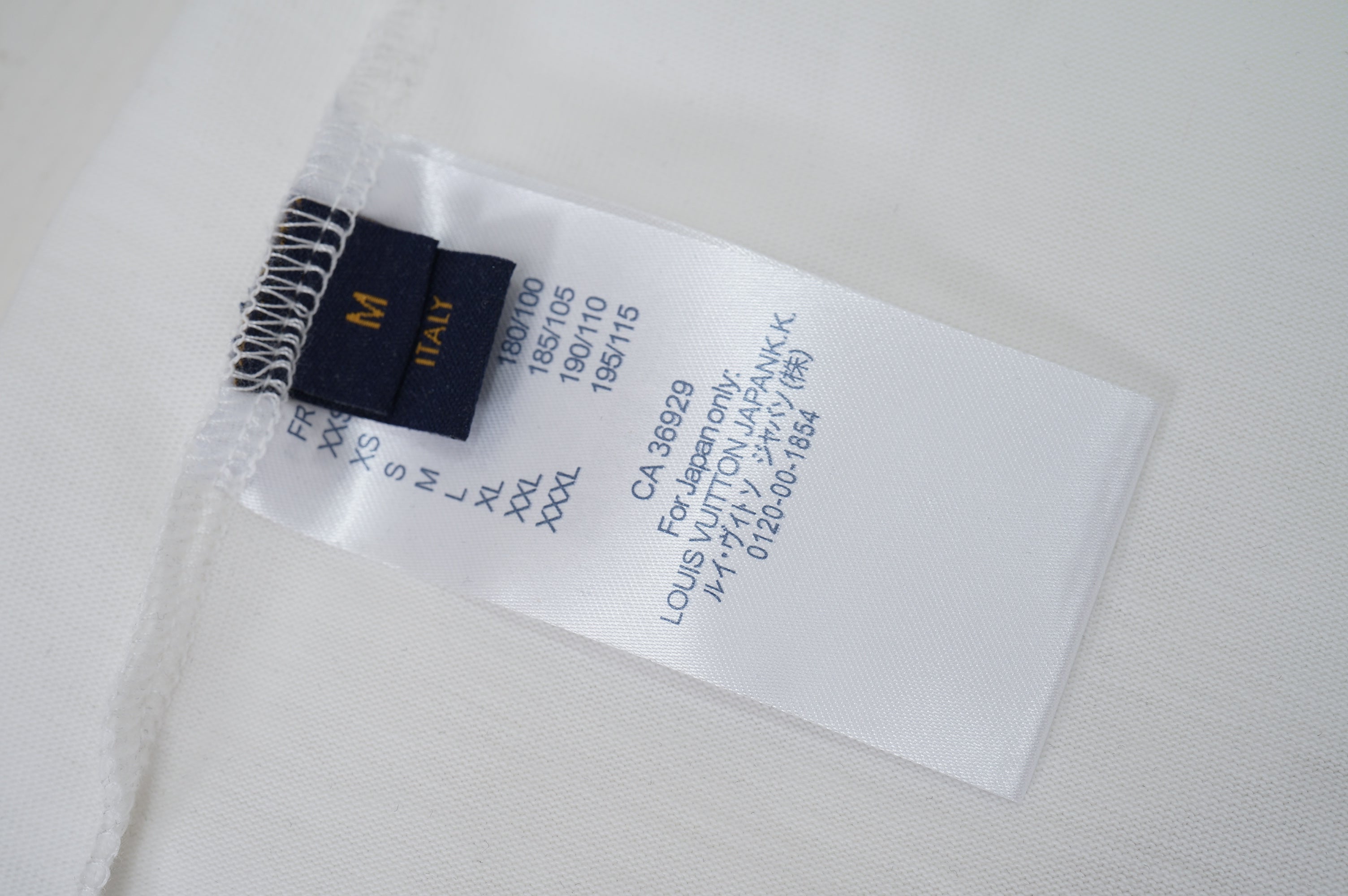 U1R45E209 Popular T-shirt