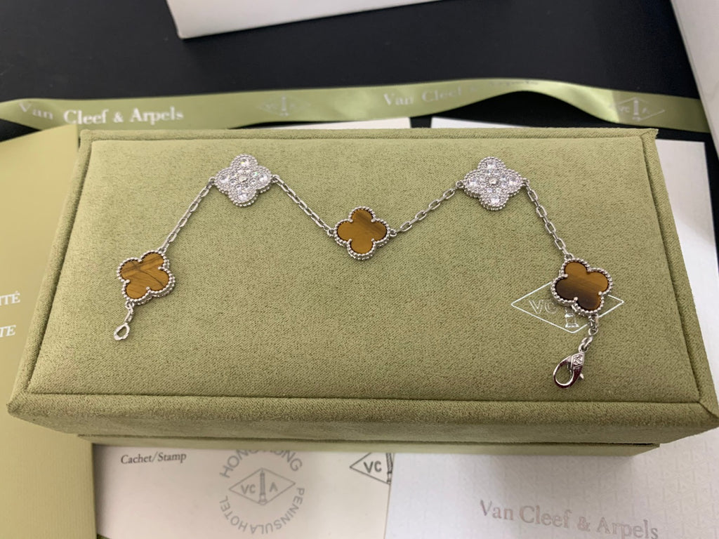 X5X53VA179K  Popular bracelets 5 flowers normal size1.5cm flower