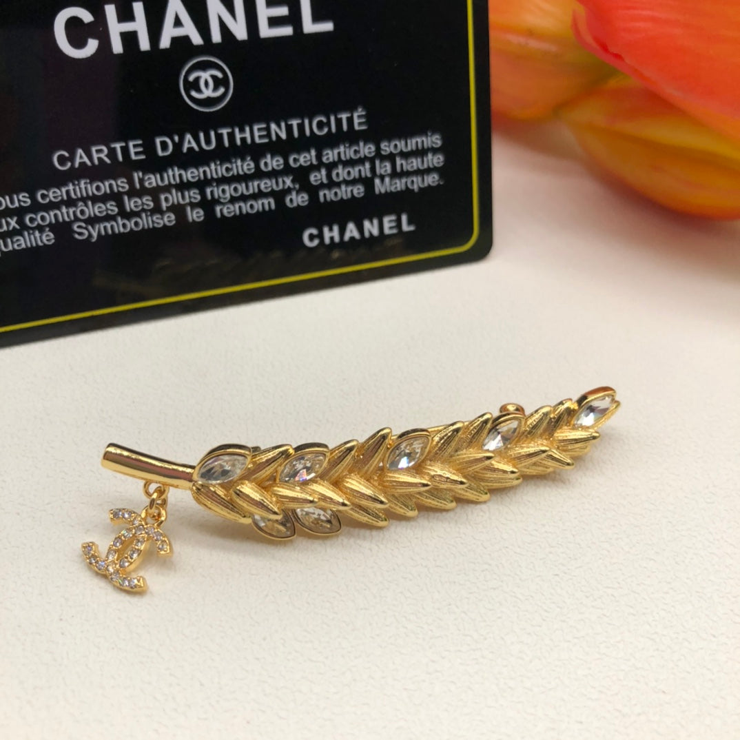 X14C875   Popular Brooch