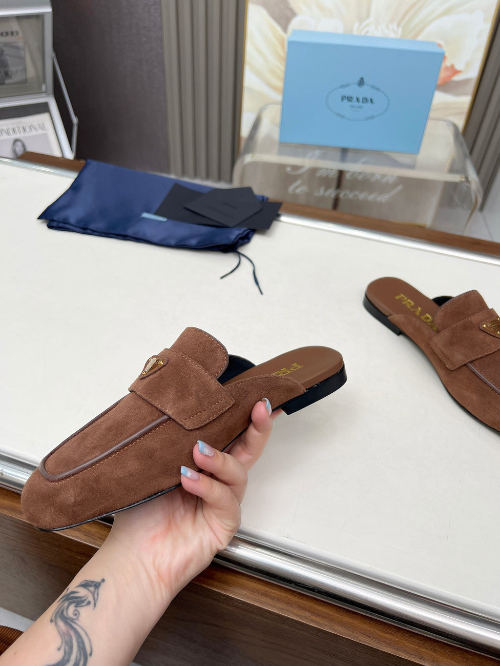 Z2Q105P405 Popular high-quality Shoes