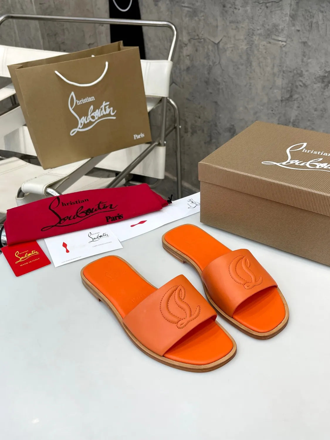 Z2XA29 Popular leather Slippers