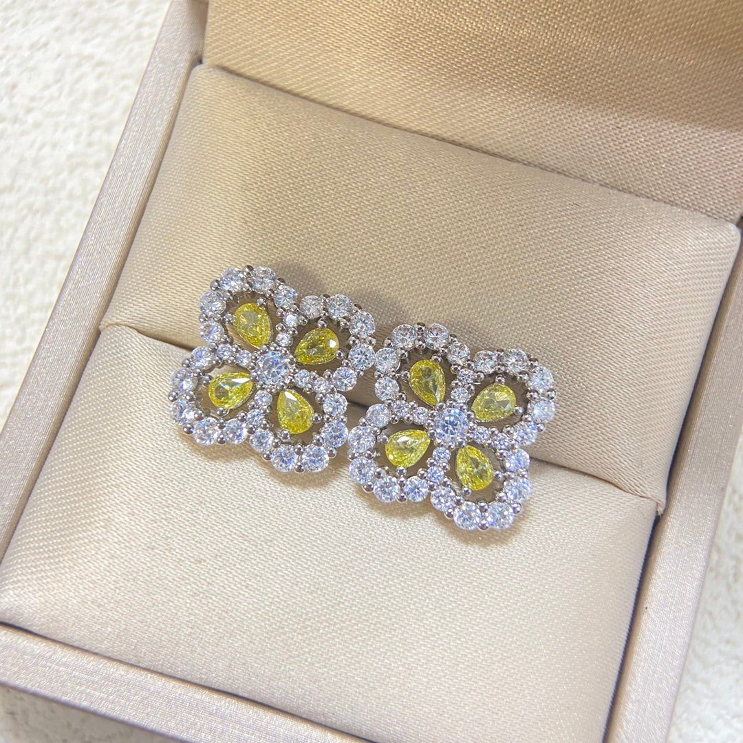 X5R75VA5E Popular  Earrings