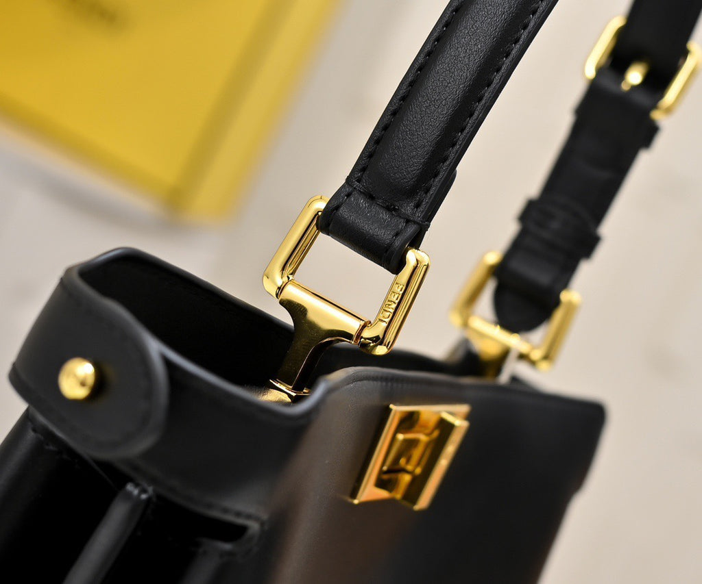 B1P36F98 Popular leather bag